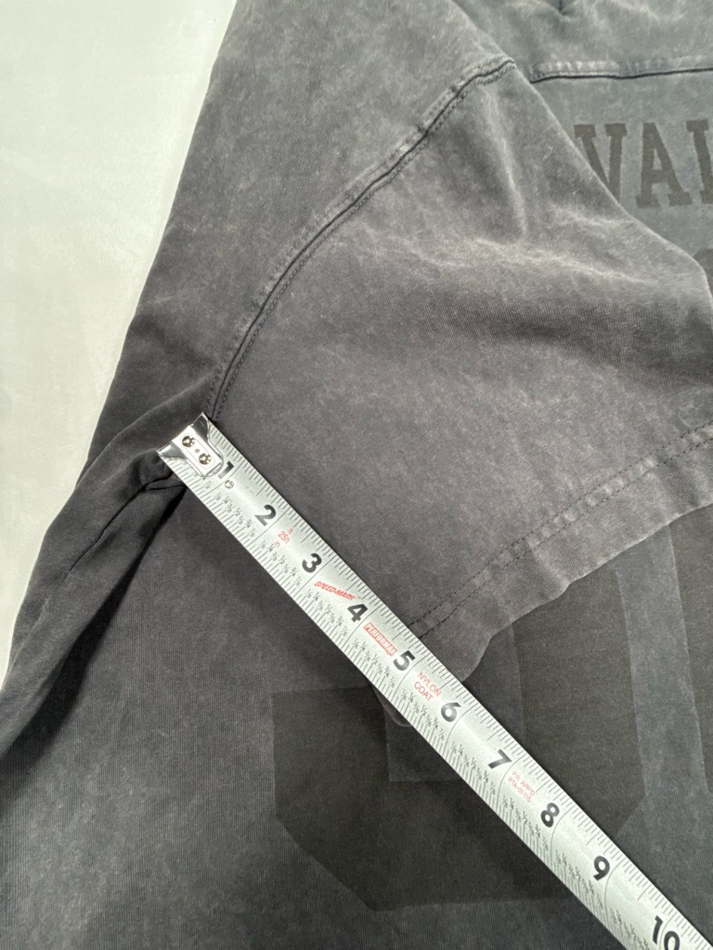 Hollister Men's Gray V-Neck 'North Valley 36' Graphic Tee - Picture 7 of 10